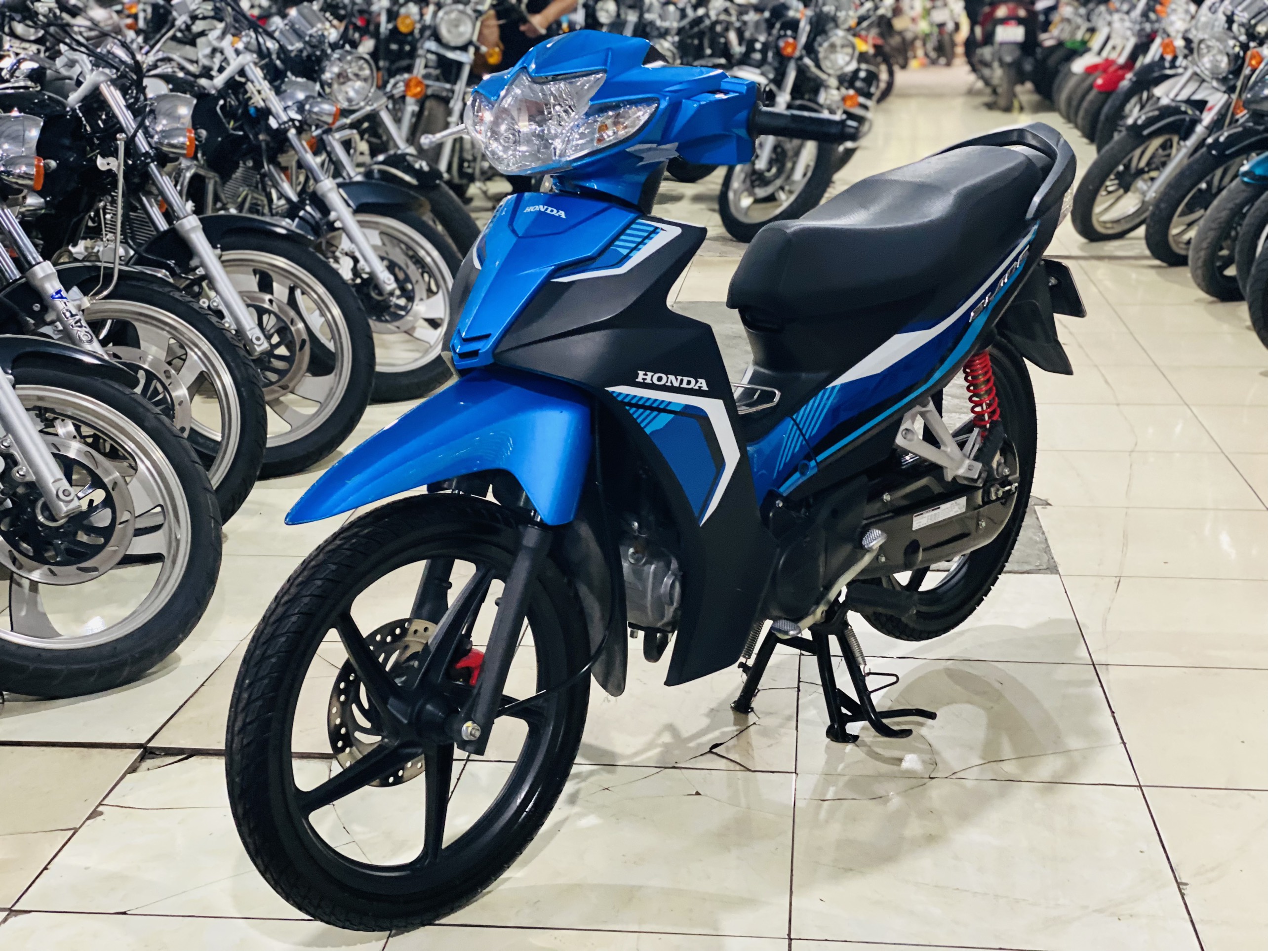 𝐗𝐄 𝐌Á𝐘 𝐓𝐇𝐀𝐍𝐇 𝐓Ù𝐍𝐆_WAVE BLADE 110 XANH ĐEN HÀ NỘI