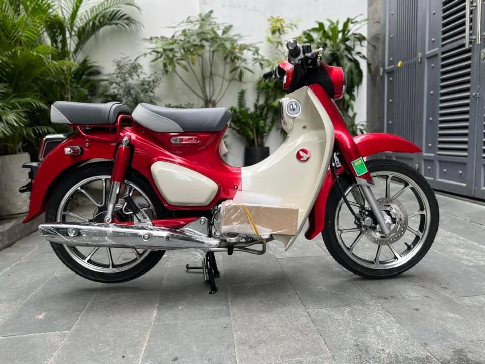 super cub 125 mới 100% chưa câu bình chưa đỗ xăng